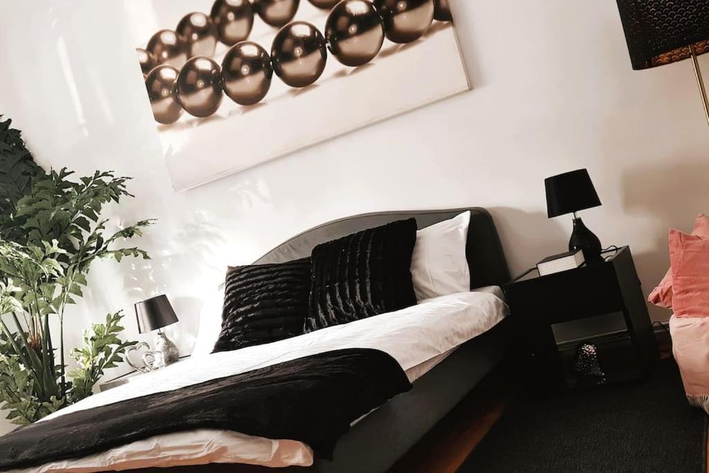 Magnolia 2Bdr Apt Piata Romana- Piata Victoriei Apartment Bucureşti Exterior foto